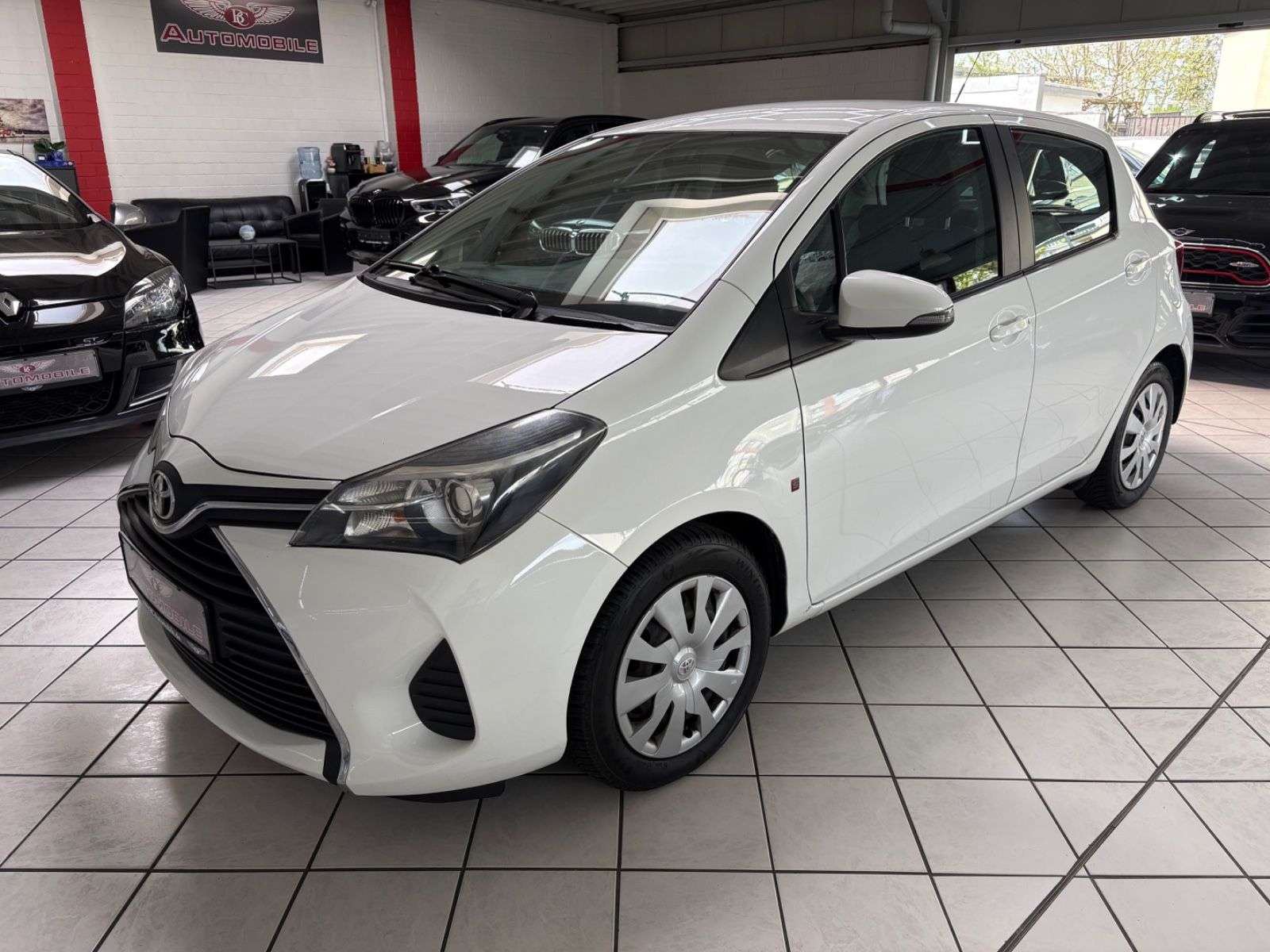Second hand Toyota Yaris 1.4