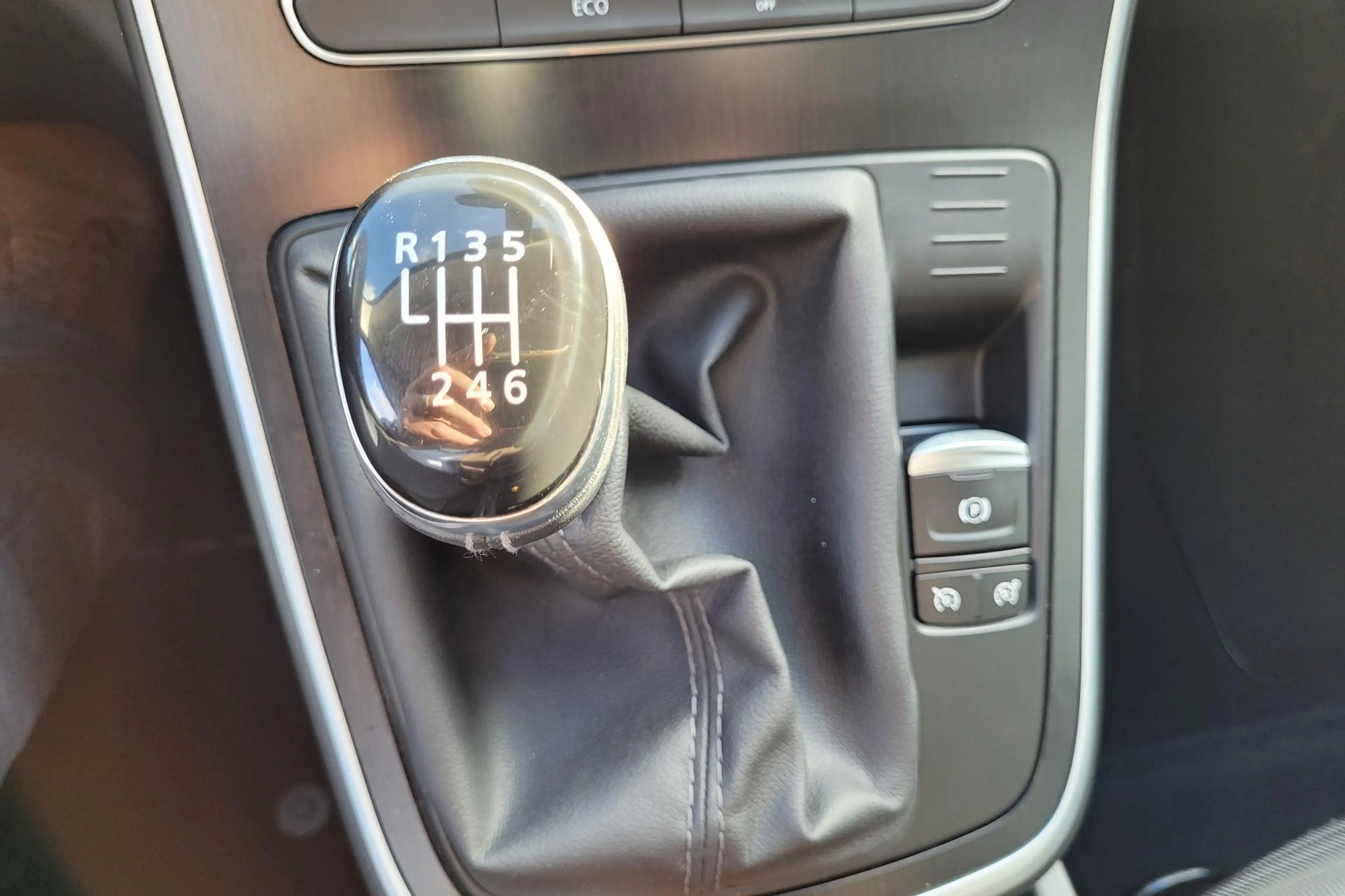 Renault Scenic 1.2 TCe Zen |lage KM Stand| Airco| Trekhaak |1850k — photo 12
