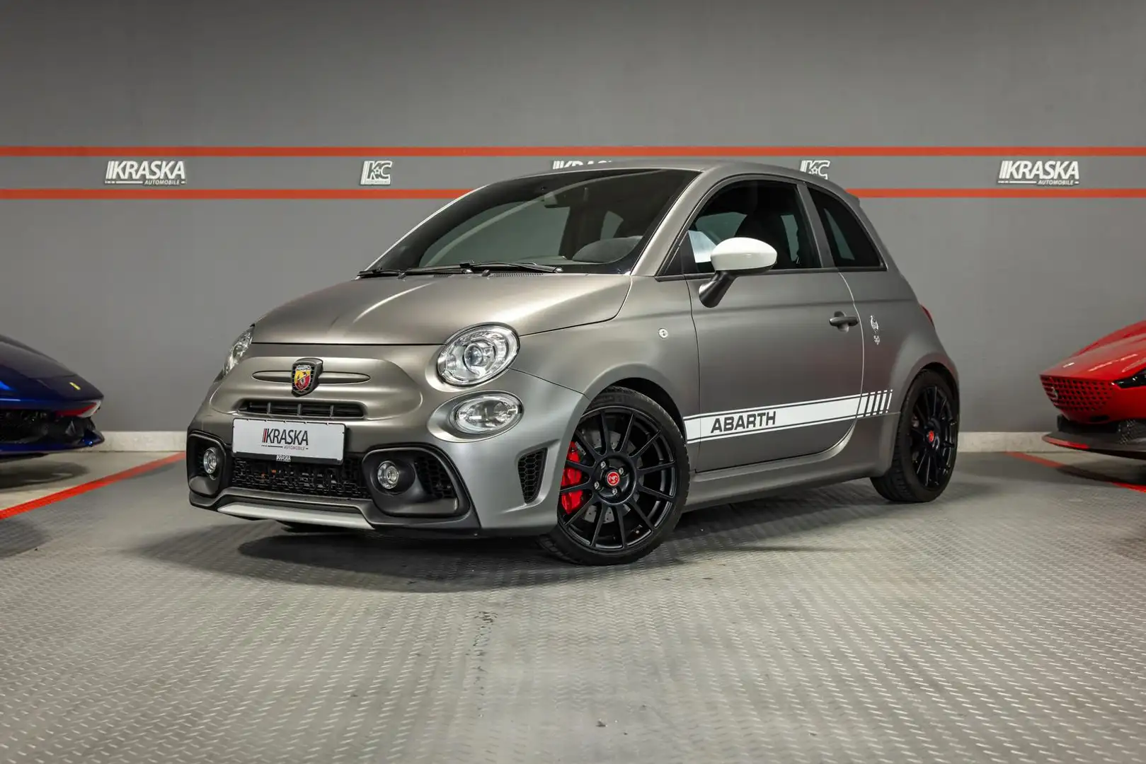 Abarth 595 esseesse 70 Years BEATS BREMBO AKRAPOVIC Gris - 1