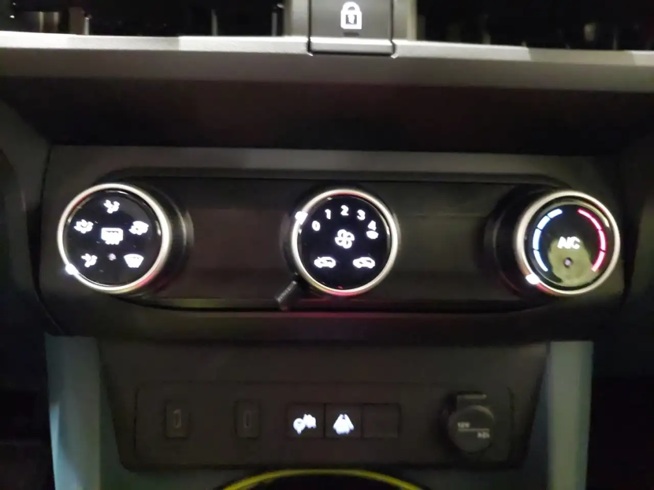 Fiat Grande Panda Icon Hybrid 8
