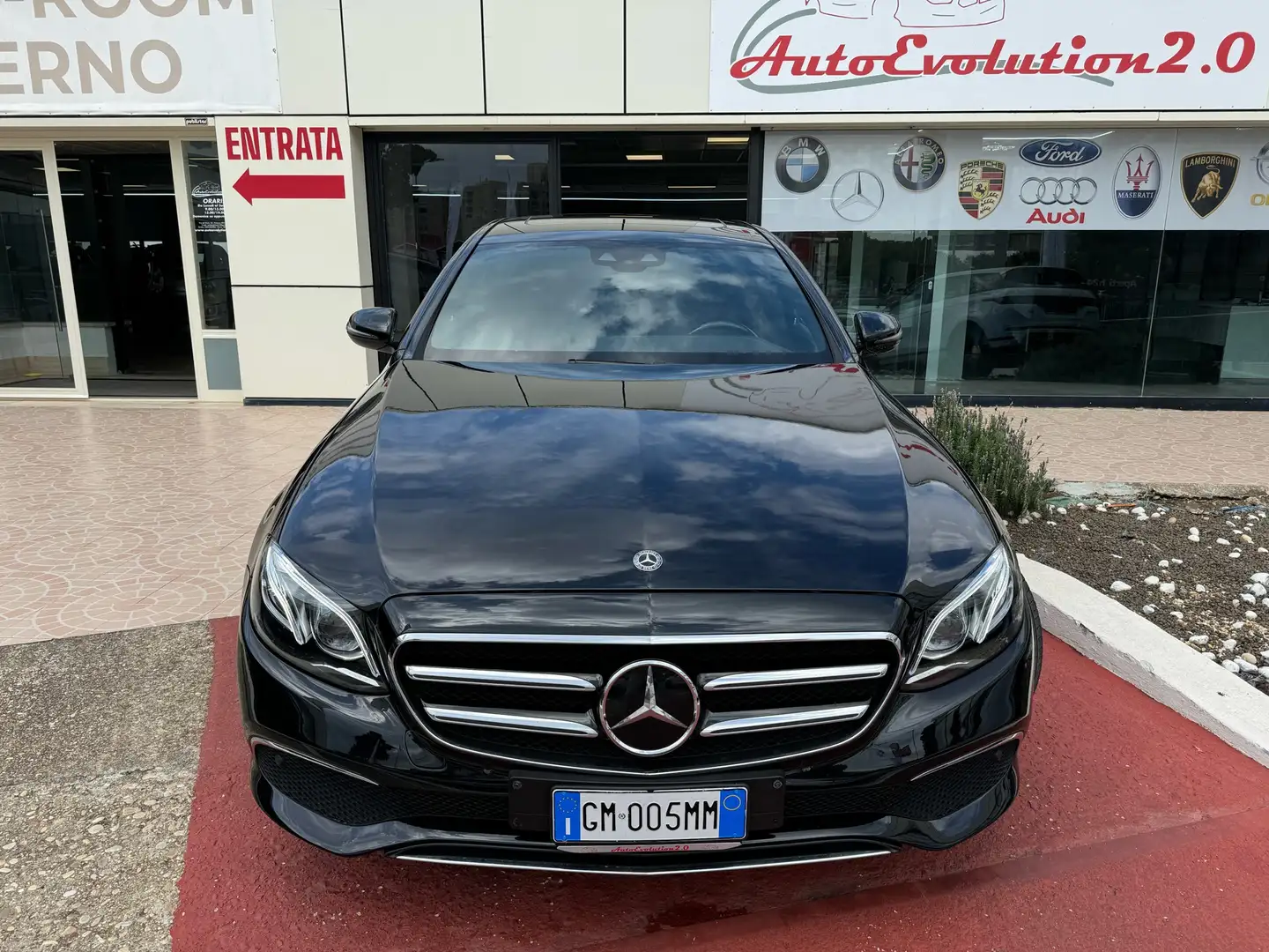 Mercedes-Benz E 300 AVANGARDE PREMIUM PLUS Nero - 2