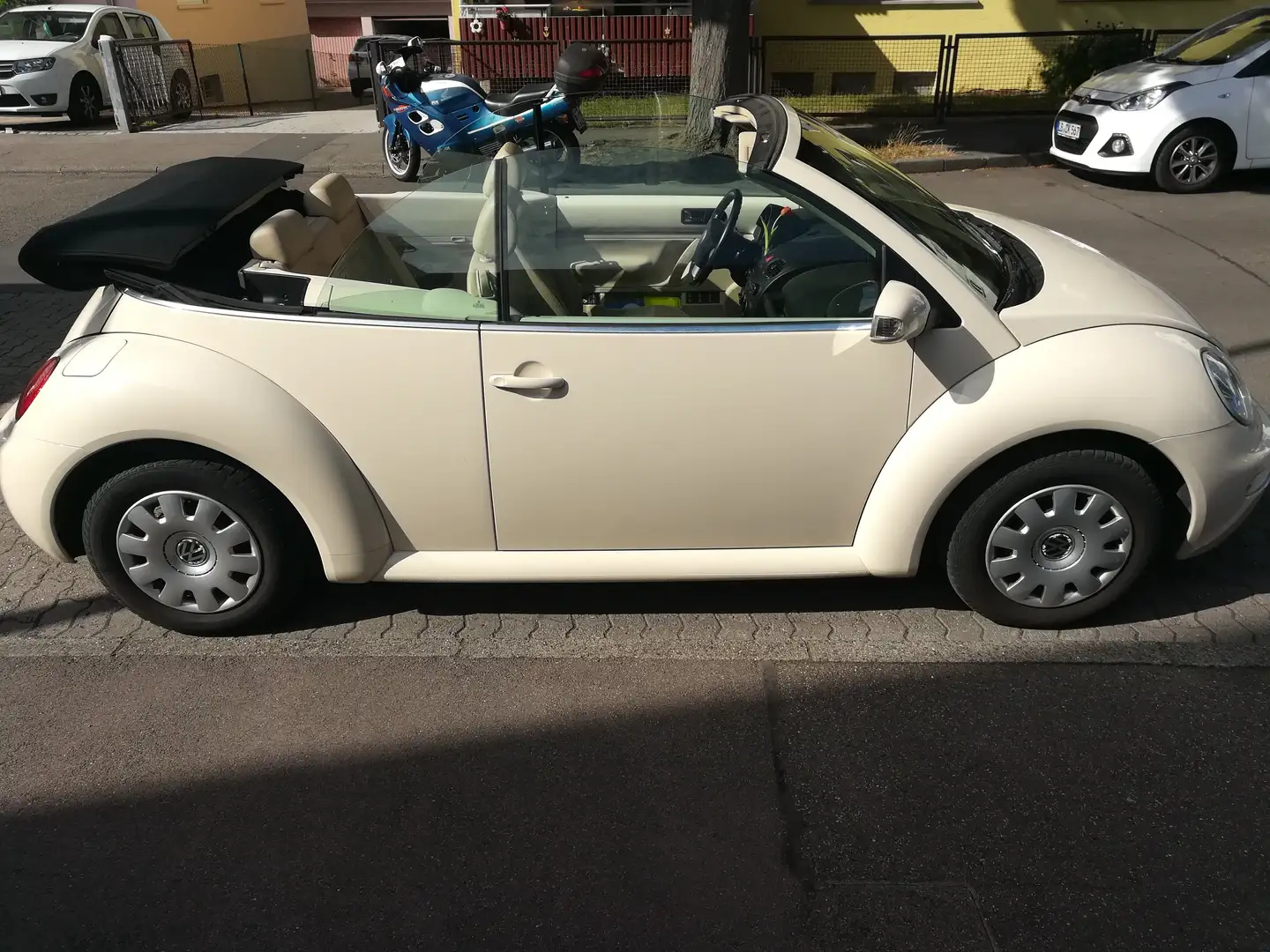 Volkswagen New Beetle New Beetle Cabriolet Cabriolet 1.6 Bej - 1