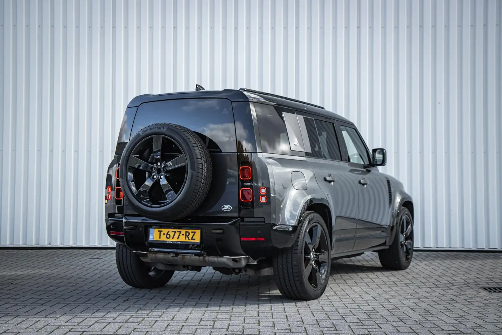 Land Rover Defender 110 2.0 405pk P400e 110 XS Edition | 22" Velgen | Gris - 2