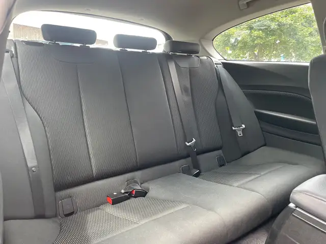 BMW 1 Series view 12