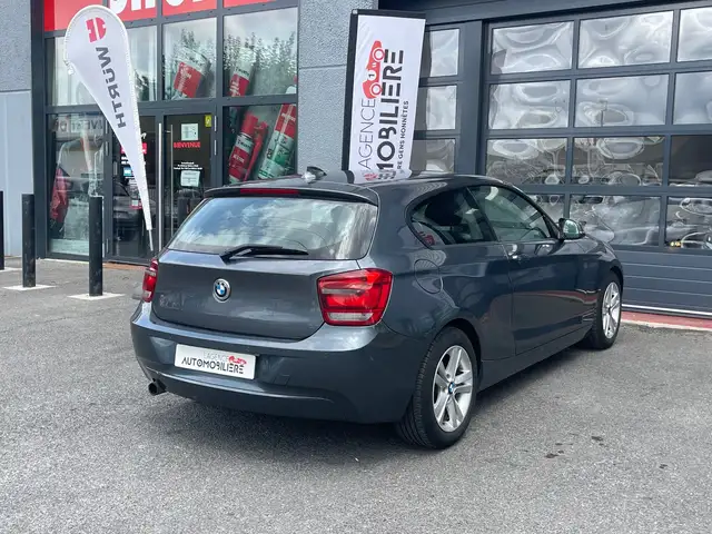 BMW 1 Series view 4
