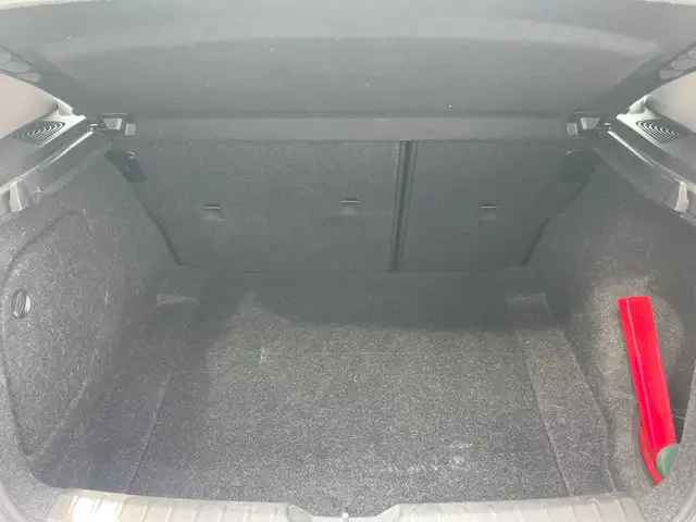 BMW 1 Series view 26