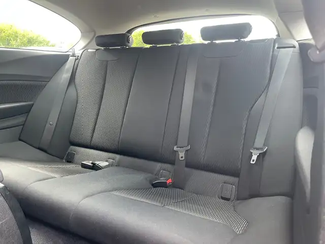BMW 1 Series view 11