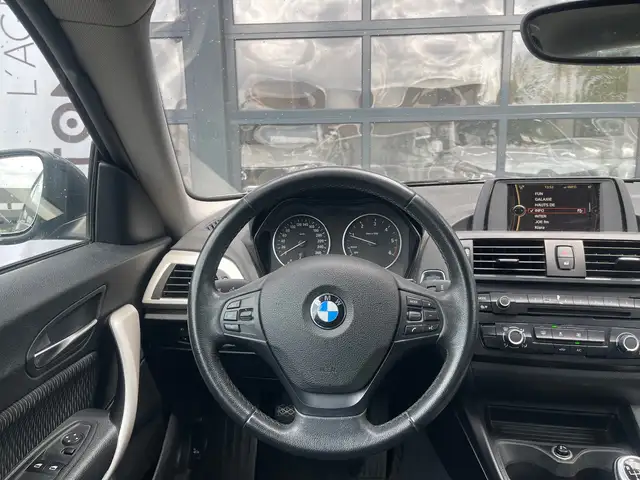 BMW 1 Series view 8