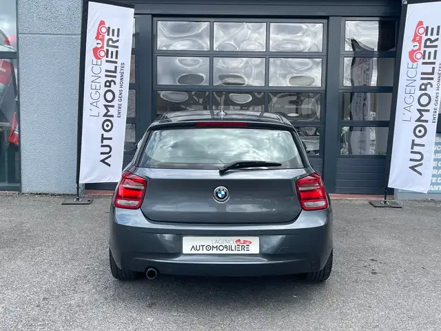 BMW 1 Series view 6