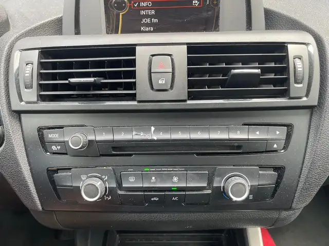 BMW 1 Series view 21