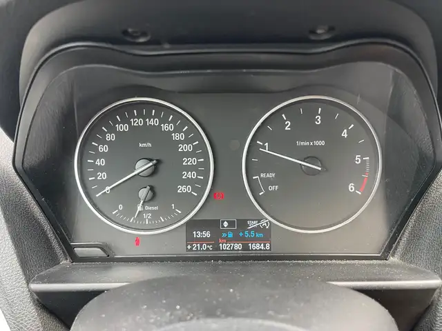 BMW 1 Series view 13