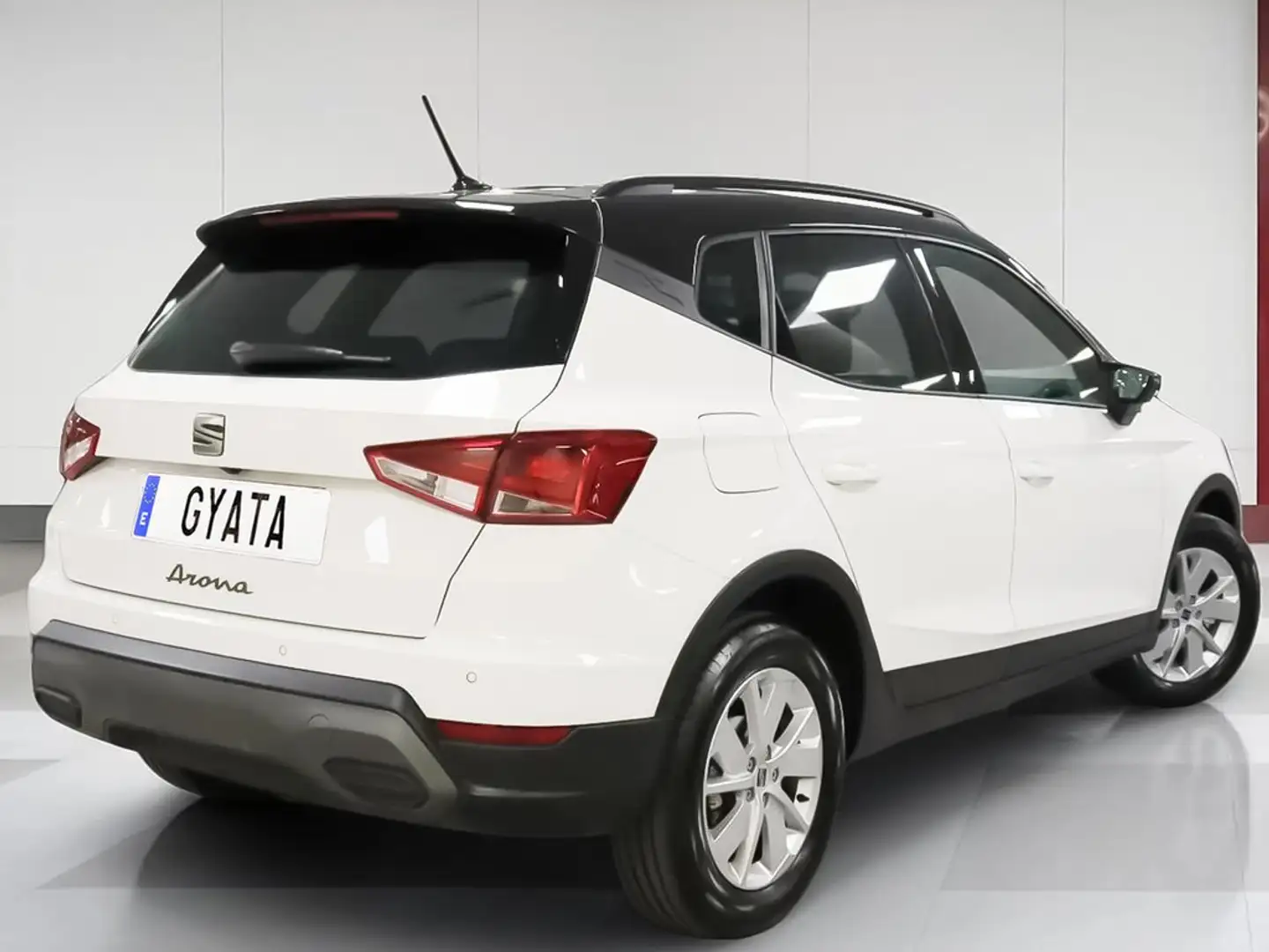 SEAT Arona 1.0 TSI S&S Style 115 Blanco - 2