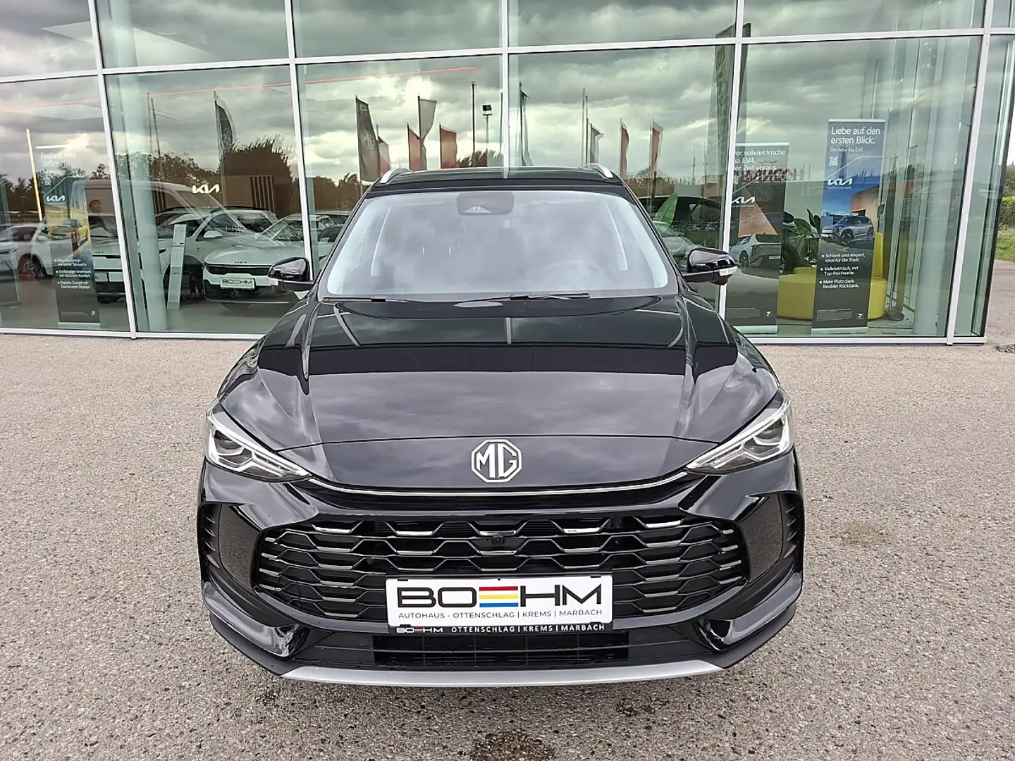MG ZS 1.5 Hybrid+ Luxury mit Schiebedach Schwarz - 2