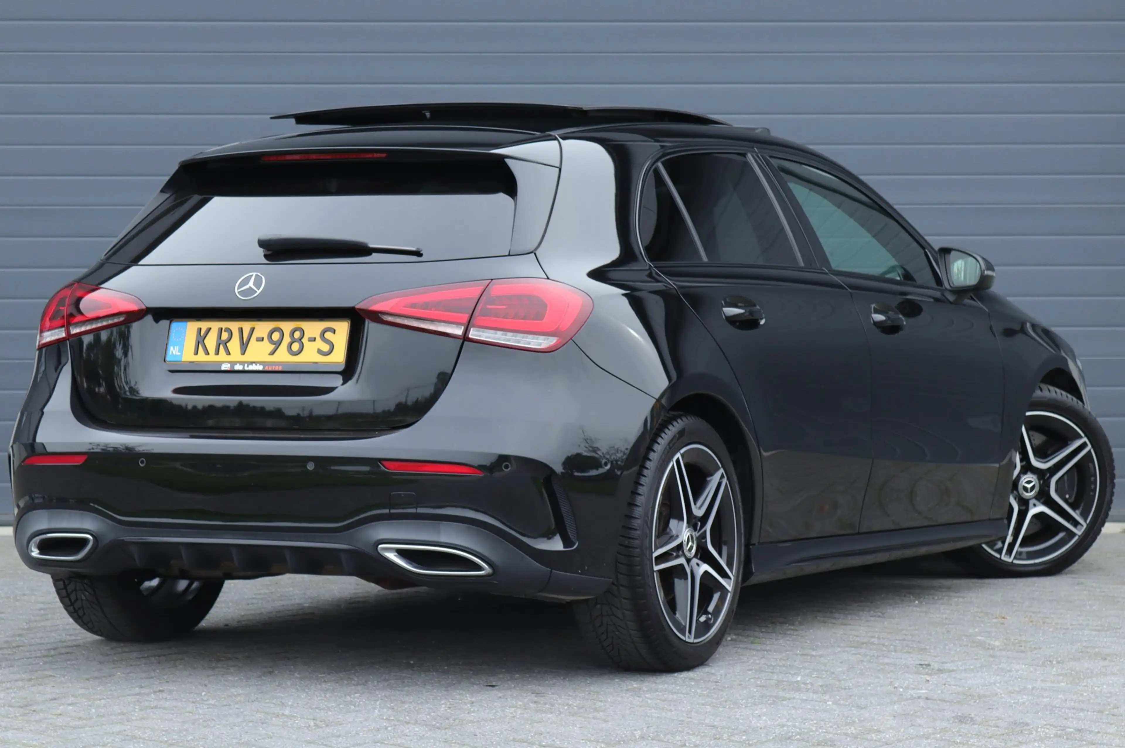 Mercedes-Benz A 250 Pano / sfeerverlichting / Carplay — photo 8