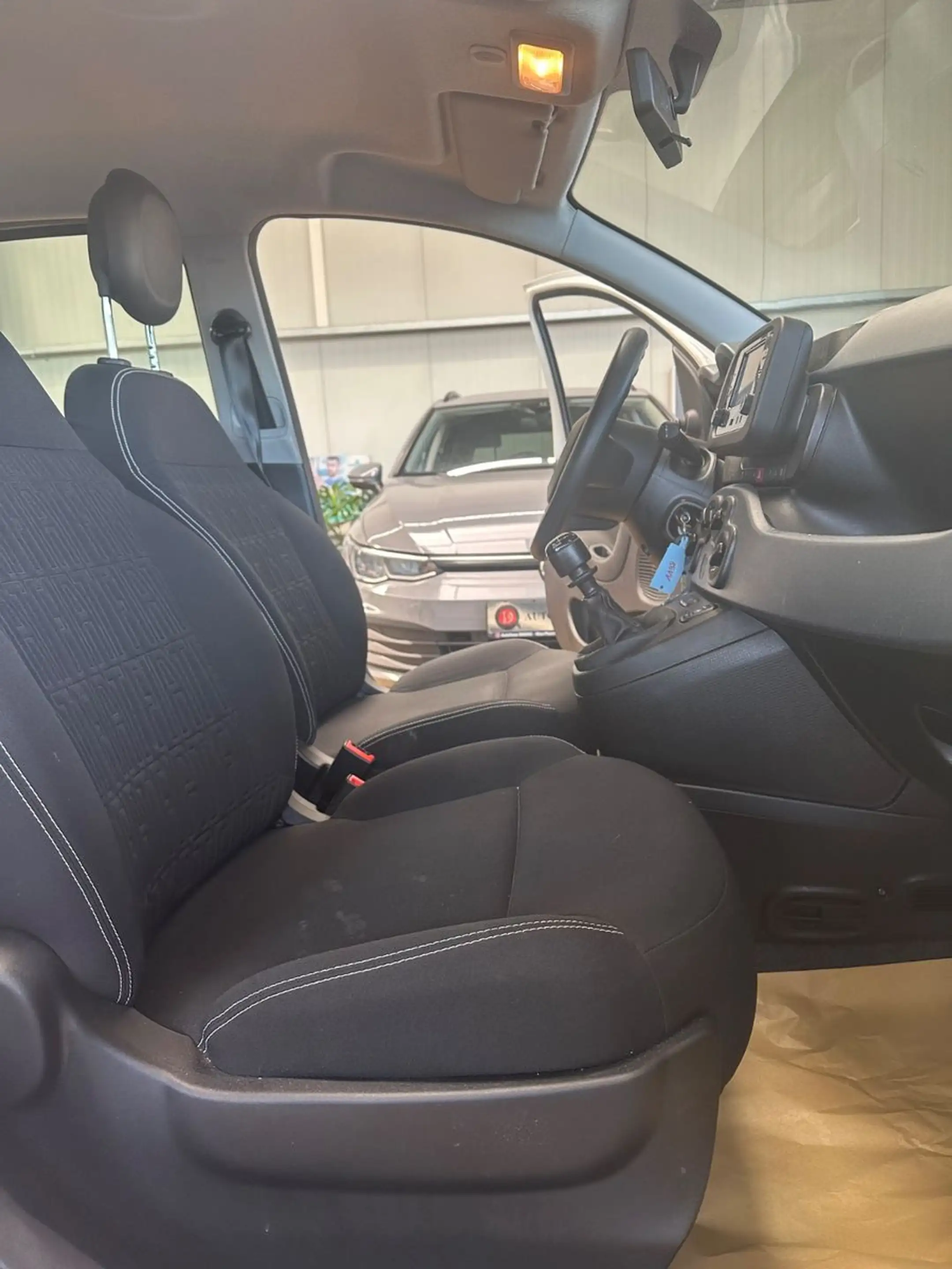 Fiat Panda Base — photo 11