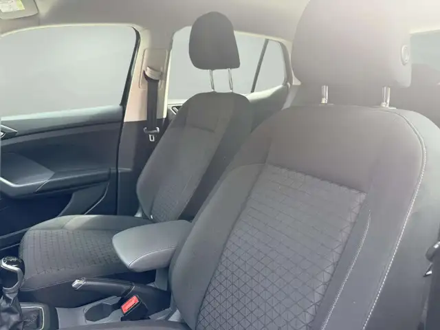 Volkswagen T-Cross view 12