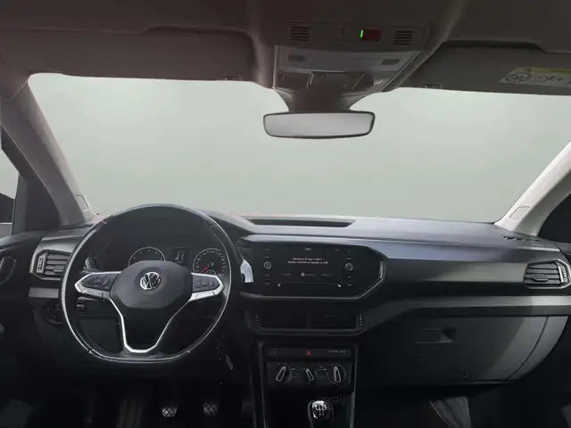 Volkswagen T-Cross view 14