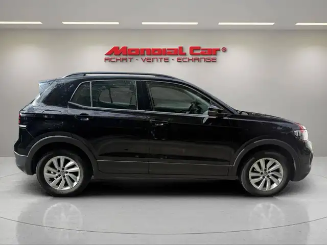 Volkswagen T-Cross view 5