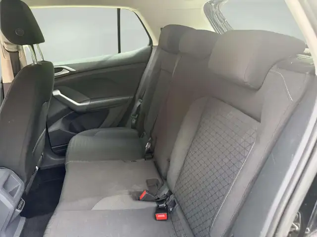 Volkswagen T-Cross view 13