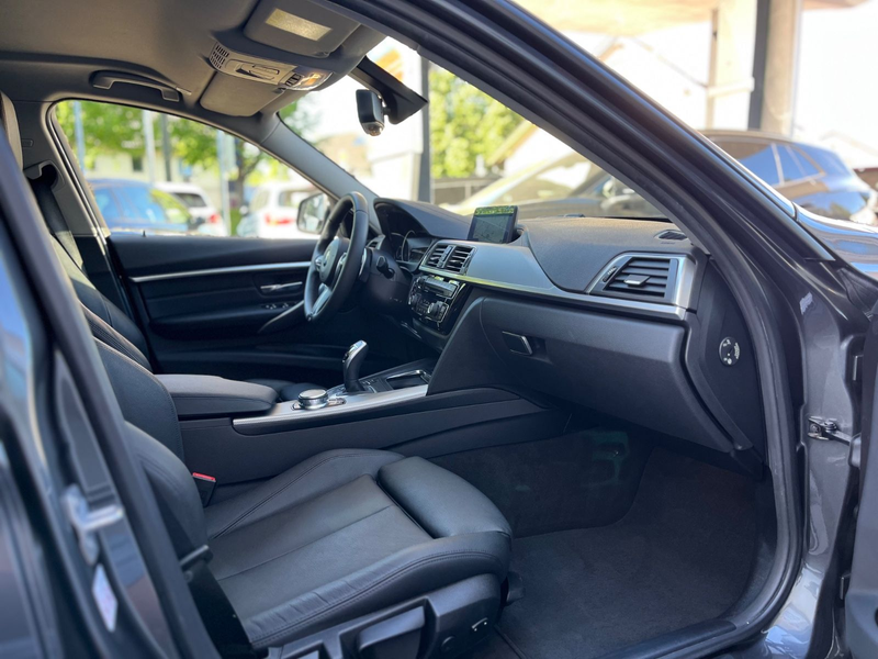 BMW 320 d Aut. Sport Line Shadow — photo 11