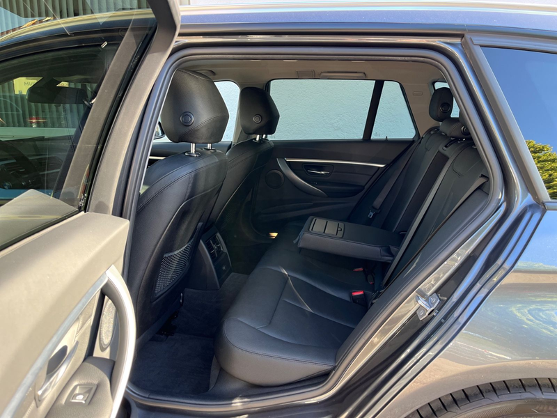 BMW 320 d Aut. Sport Line Shadow — photo 12