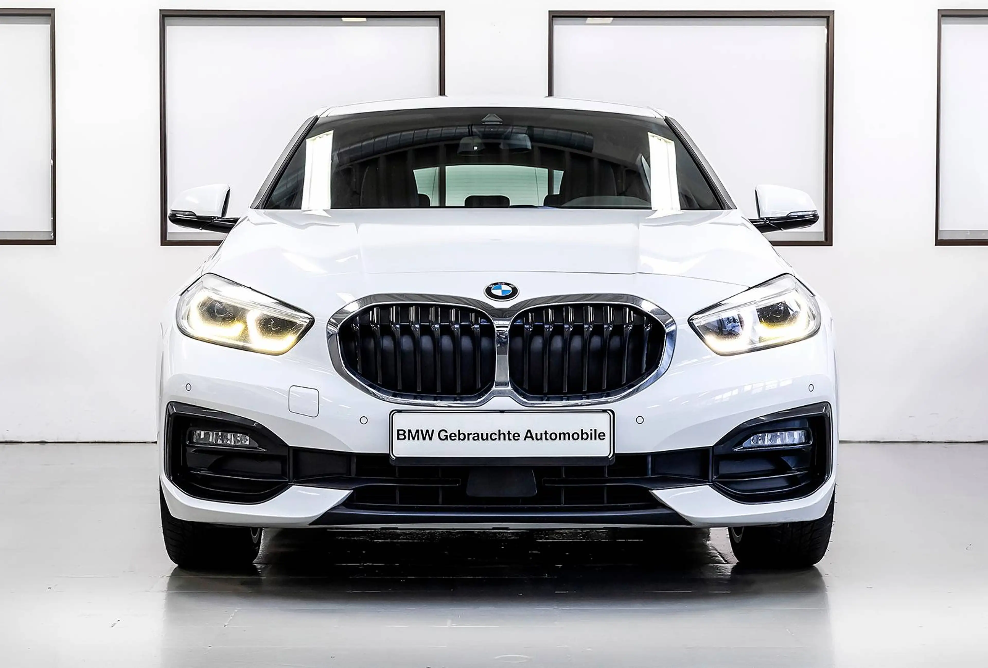 BMW 120 xd SPORT AUT LED LC+ AG+ TEMP SHZ PDC DAB CARPLAY WLAN 17" — photo 2