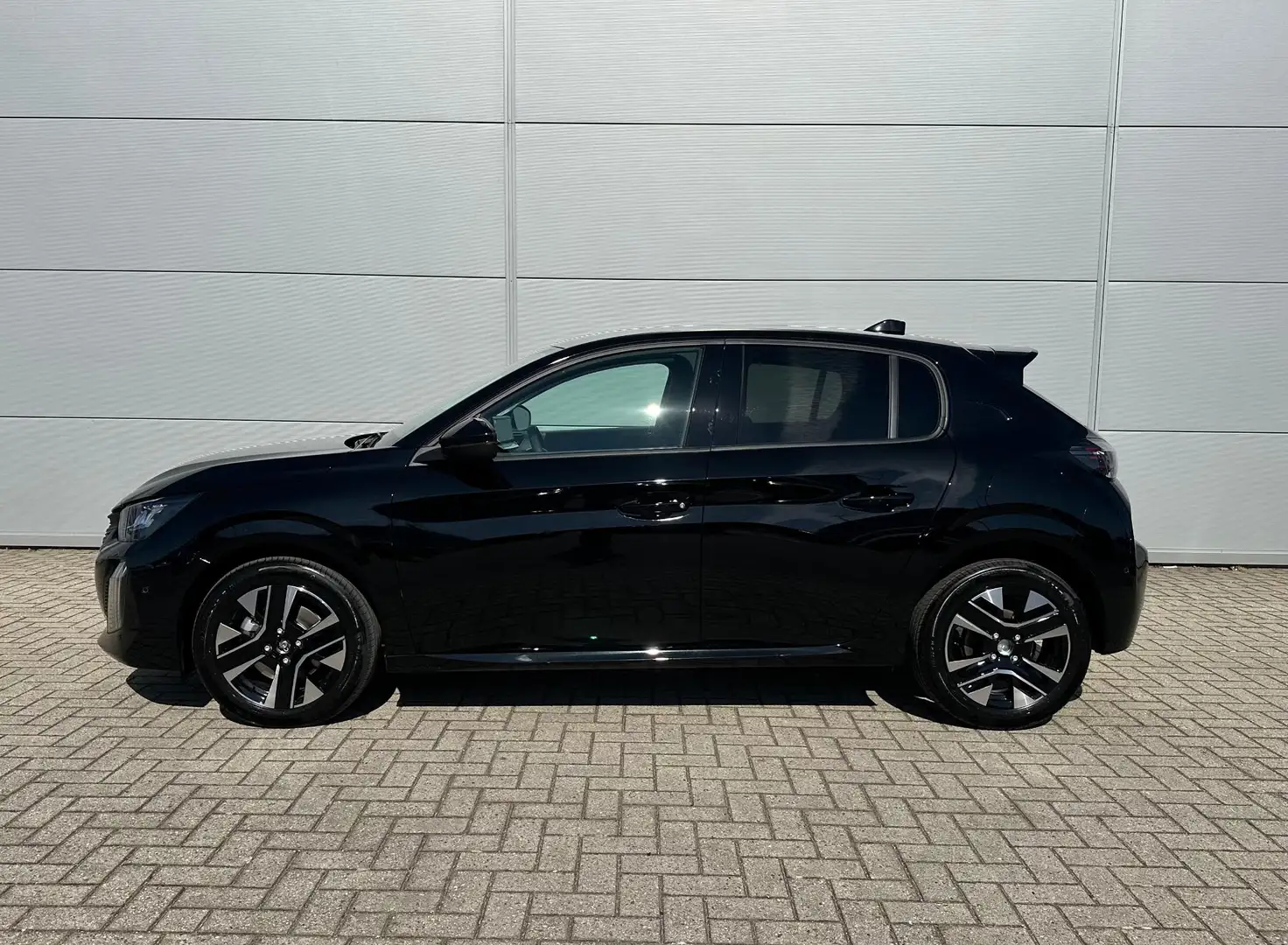 Peugeot e-208 Hybrid 110 e-DCS6 Allure | Camera | Navigatie | Cr Negru - 2