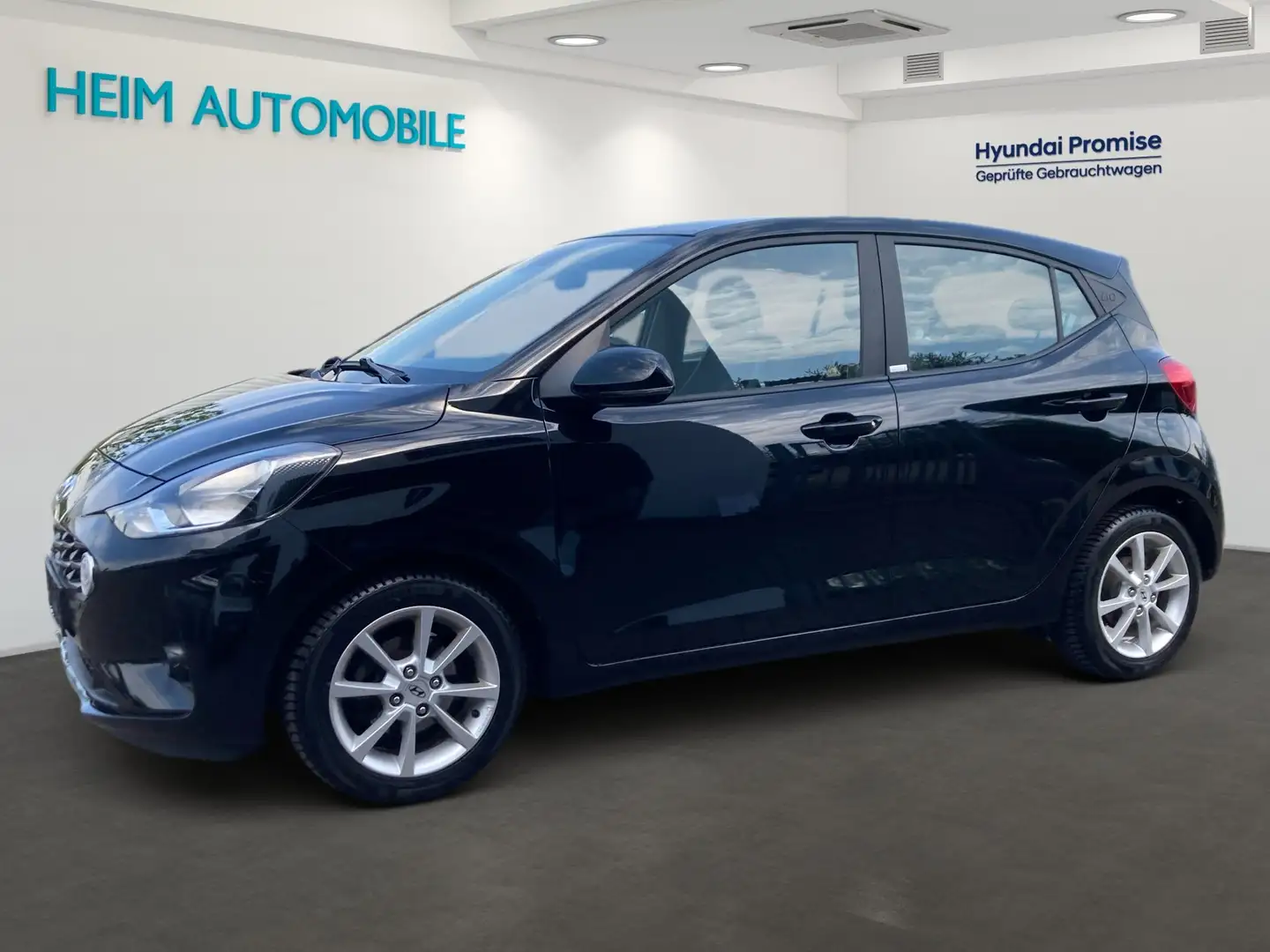 Hyundai i10 1.2 Trend Fekete - 1