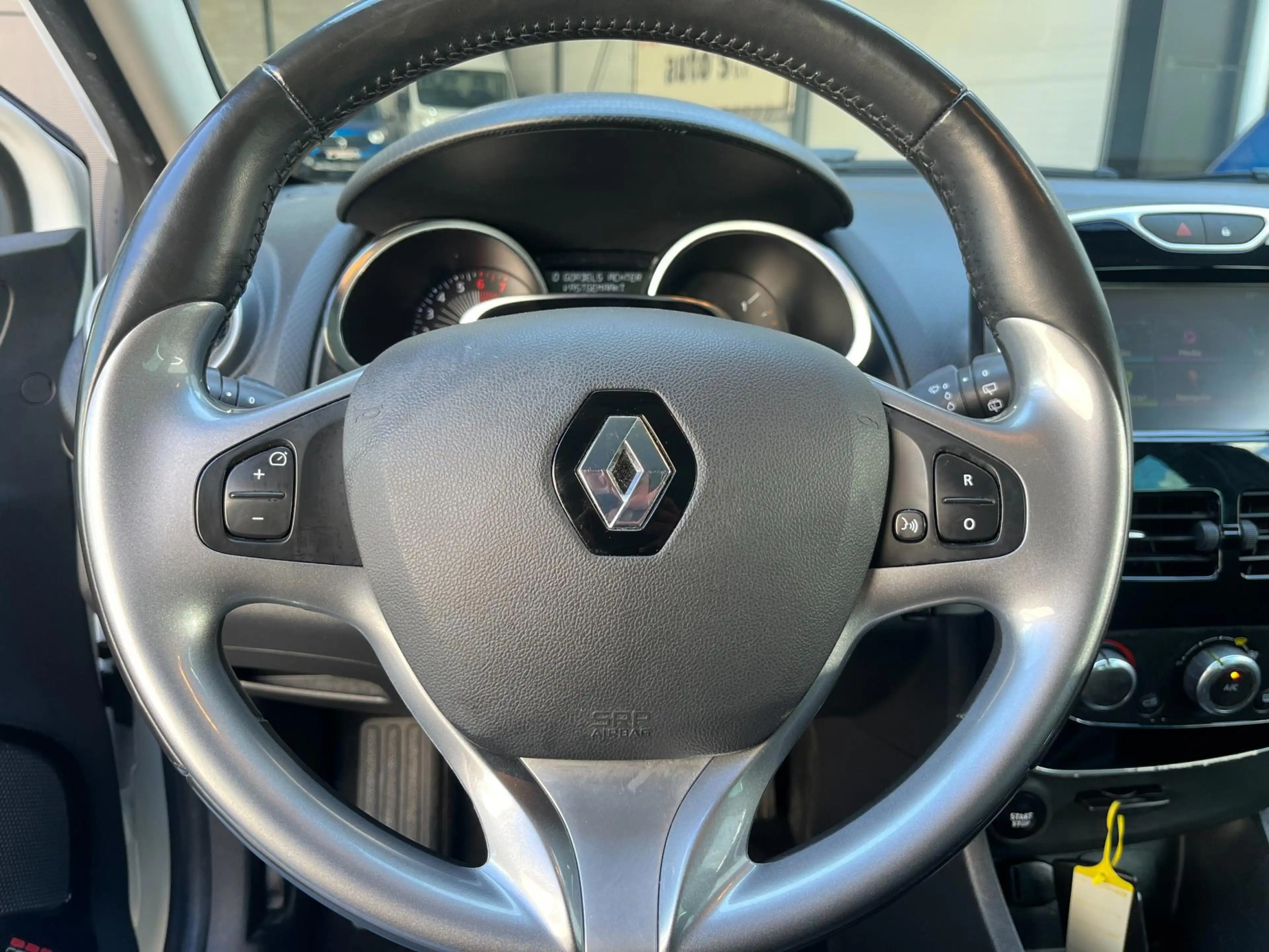 Renault Clio 0.9 TCe ECO 90PK + NAP|OH historie|Navigatie|Cruis — photo 11
