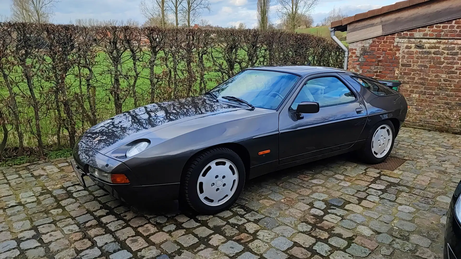 Porsche 928 S4 Grijs - 1