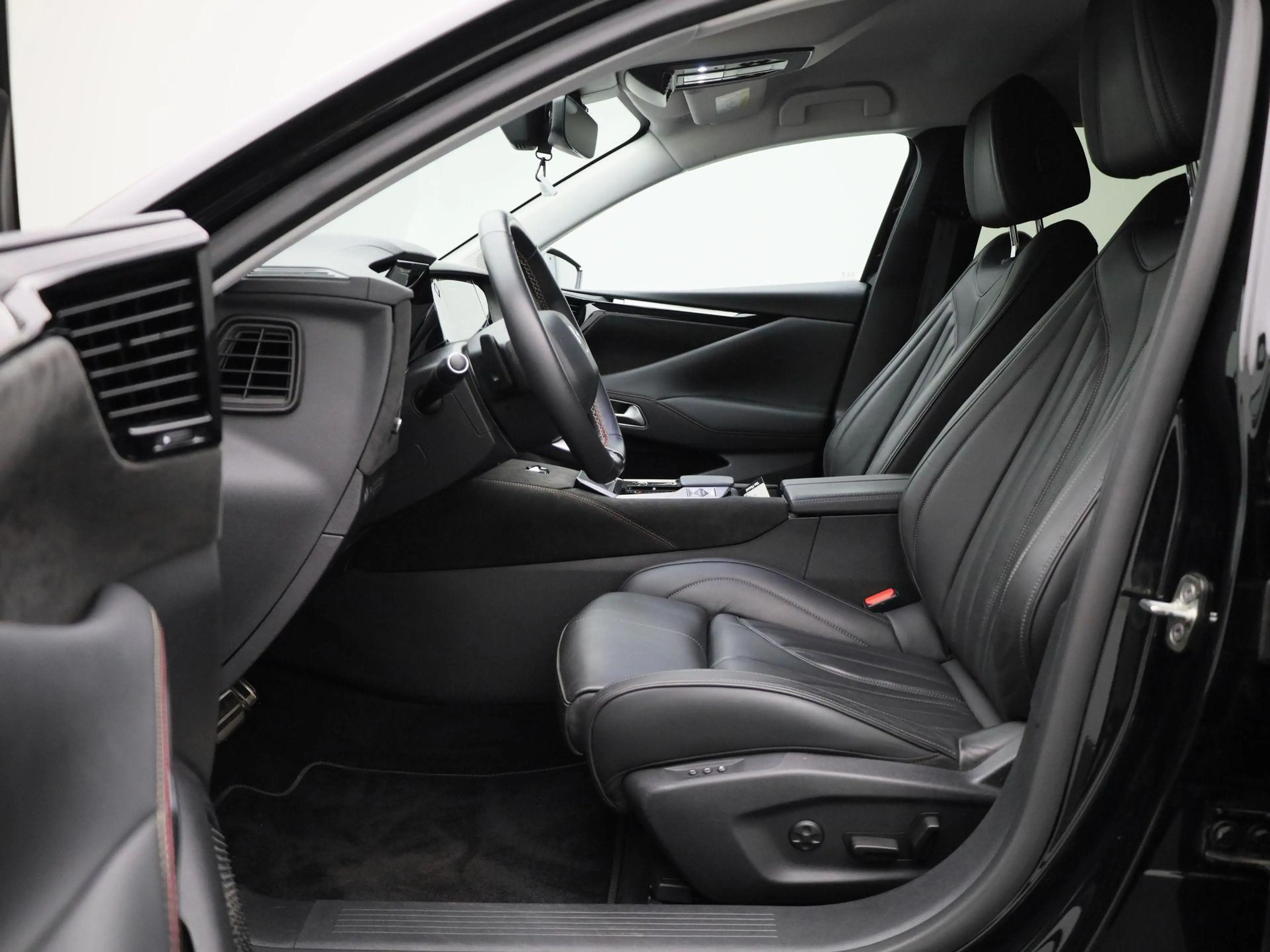 DS Automobiles DS 4 1.2 PureTech Performance Line — photo 11