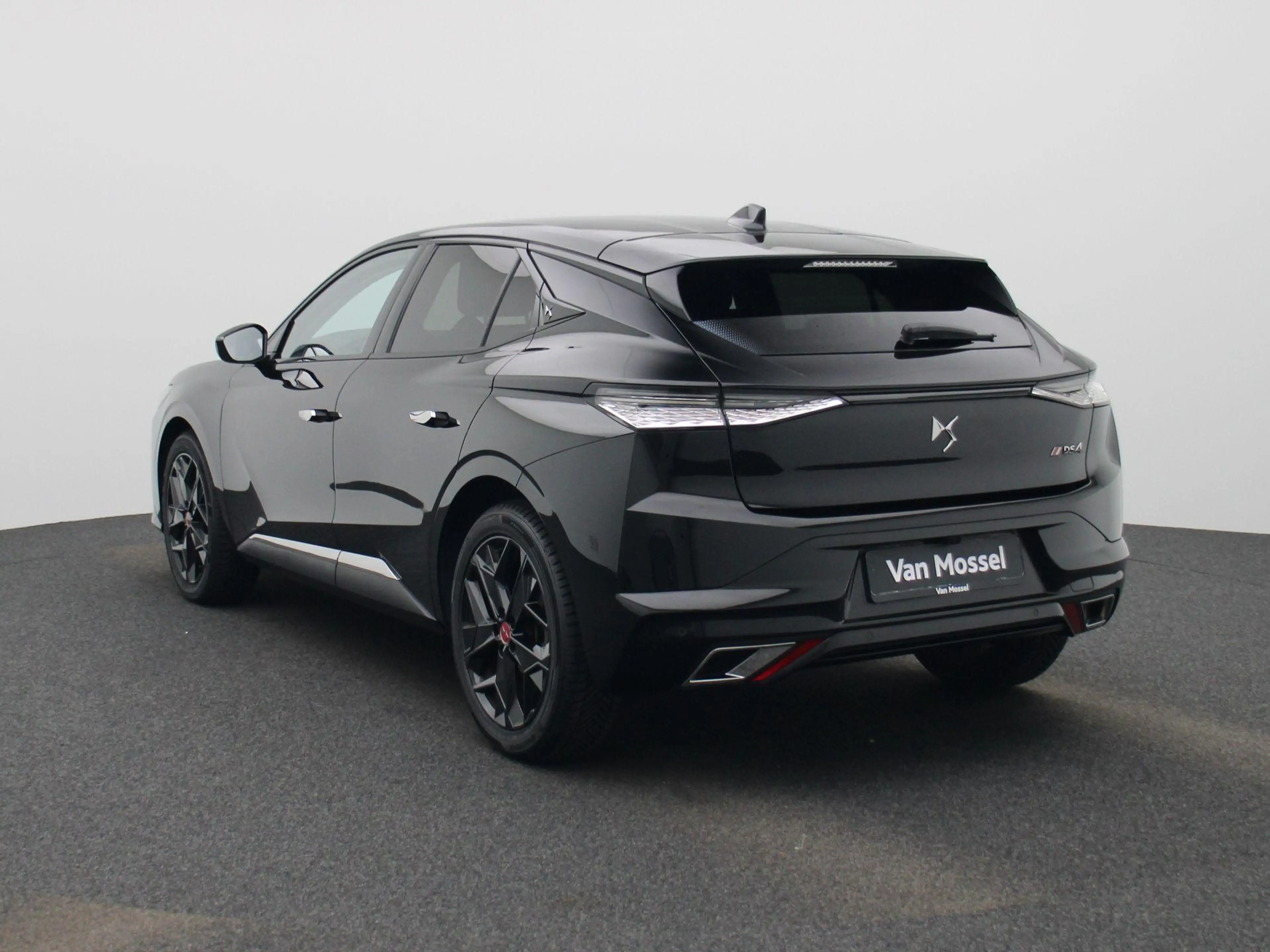 DS Automobiles DS 4 1.2 PureTech Performance Line — photo 2