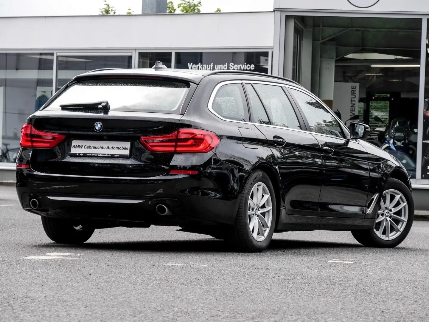 BMW 520 d TOURING+PA+LED+ALARM+AUT+SHZ Zwart - 2