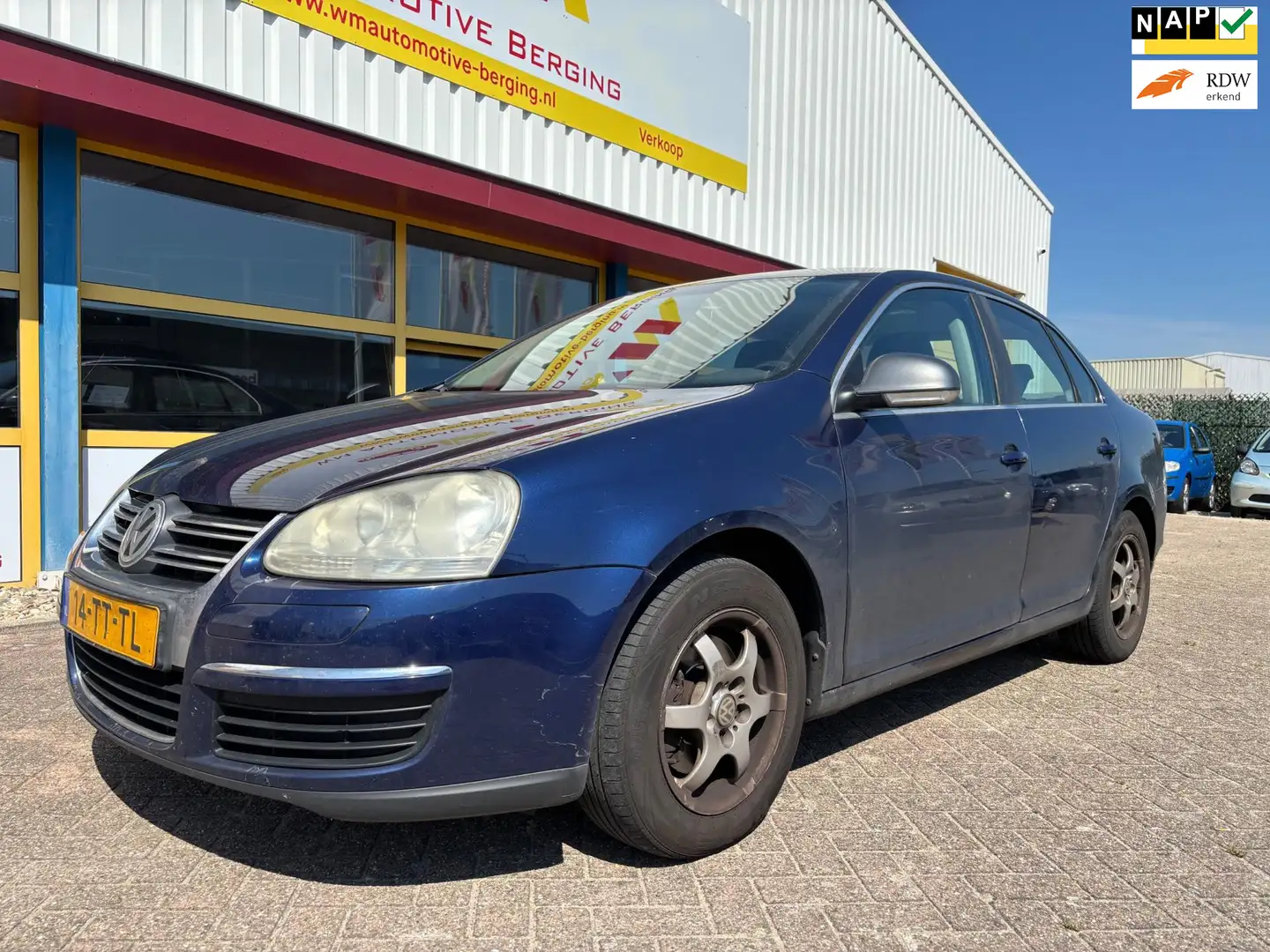 Volkswagen Jetta 2.0 FSI Comfortline Business Blauw - 1