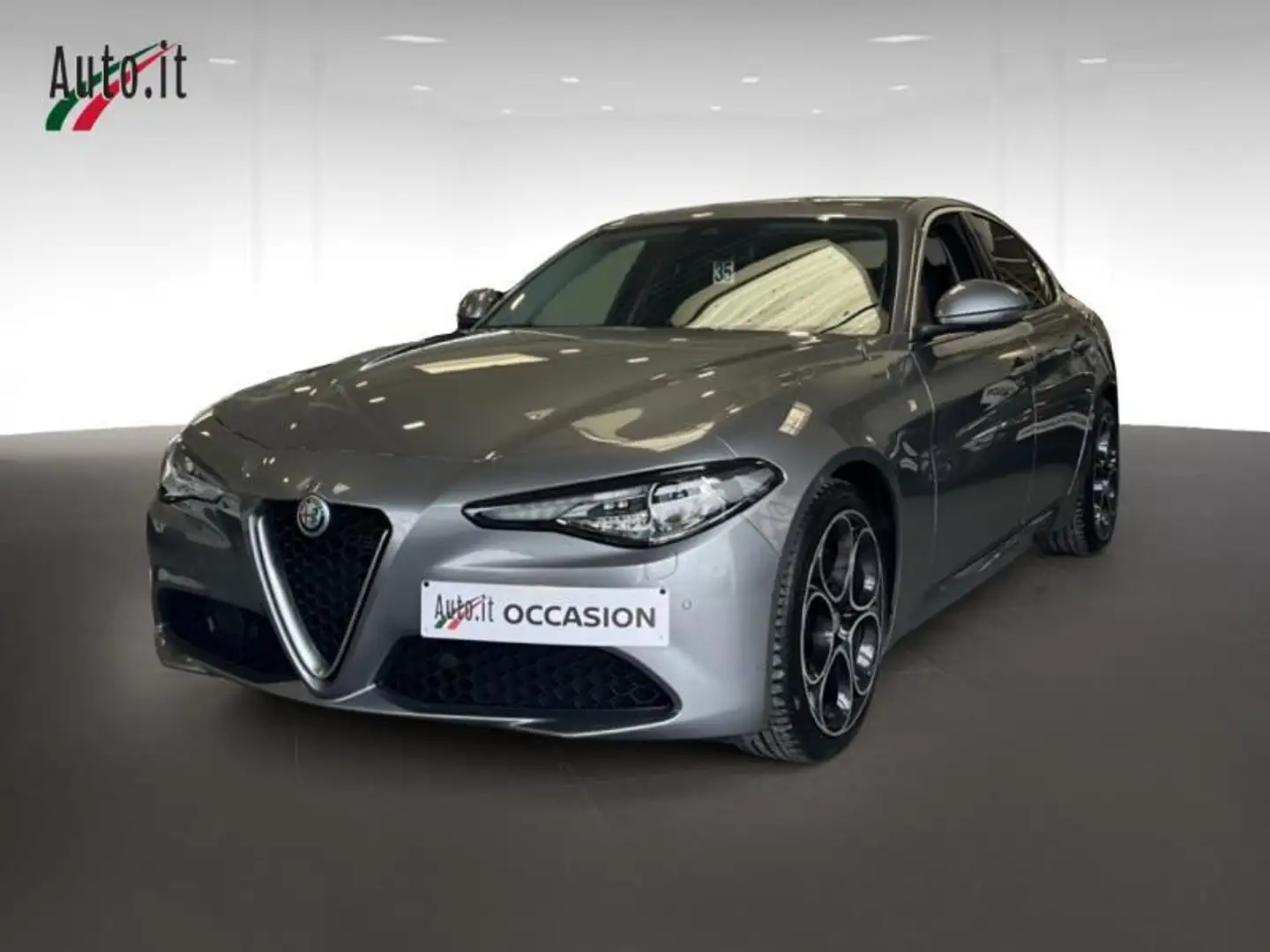 Alfa Romeo Giulia Ti 2.0 Turbo AT8  200Cv Gris - 1