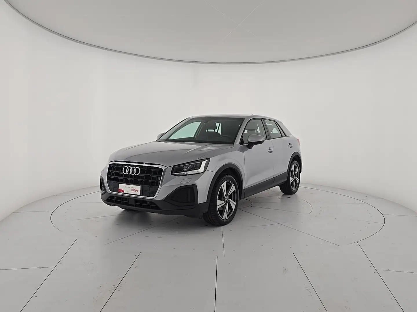 Audi Q2 30 TFSI Admired Gris - 1