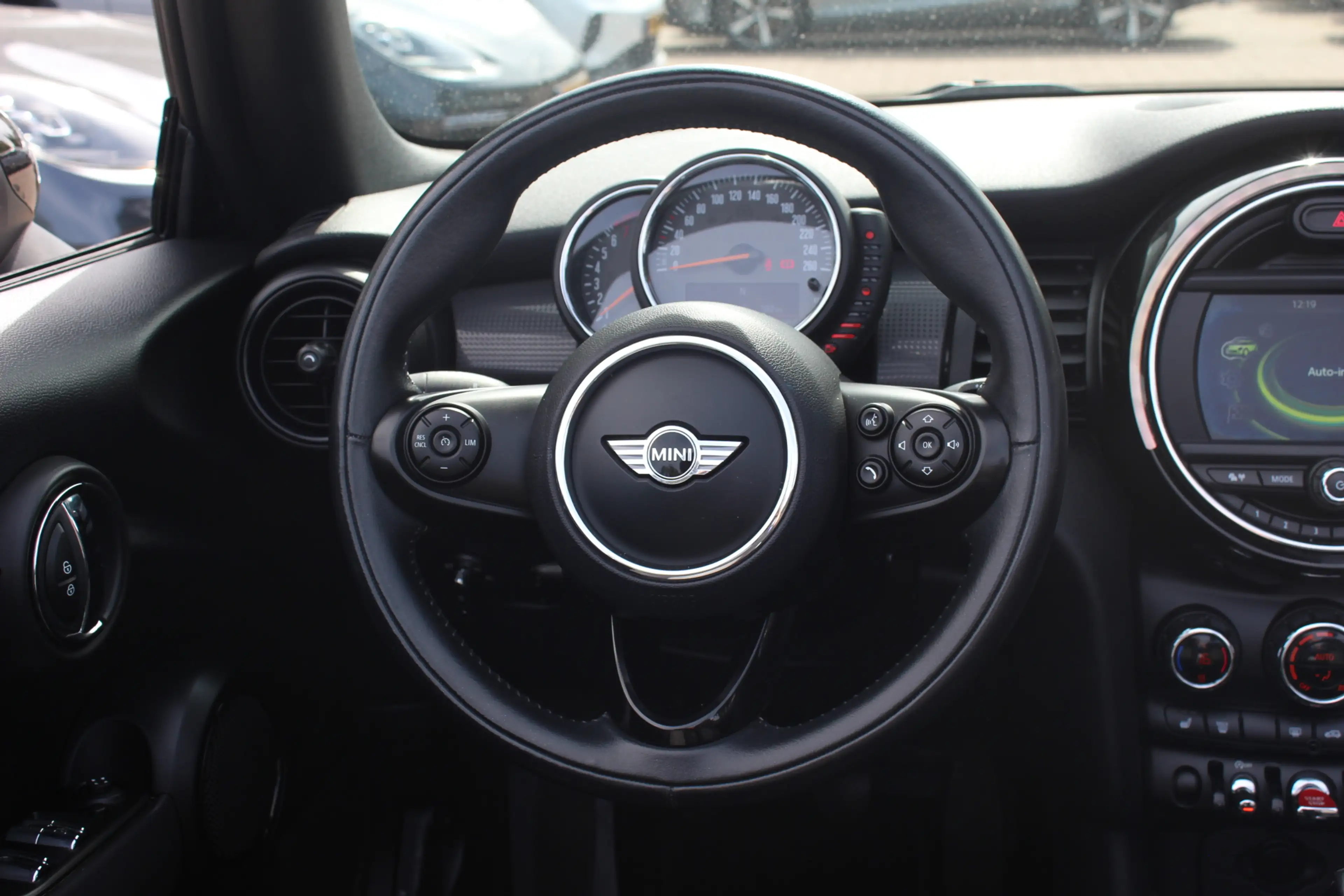 MINI Cooper Cabrio 1.5 Pepper Serious Business / Navigatie / Parkeerh — photo 18