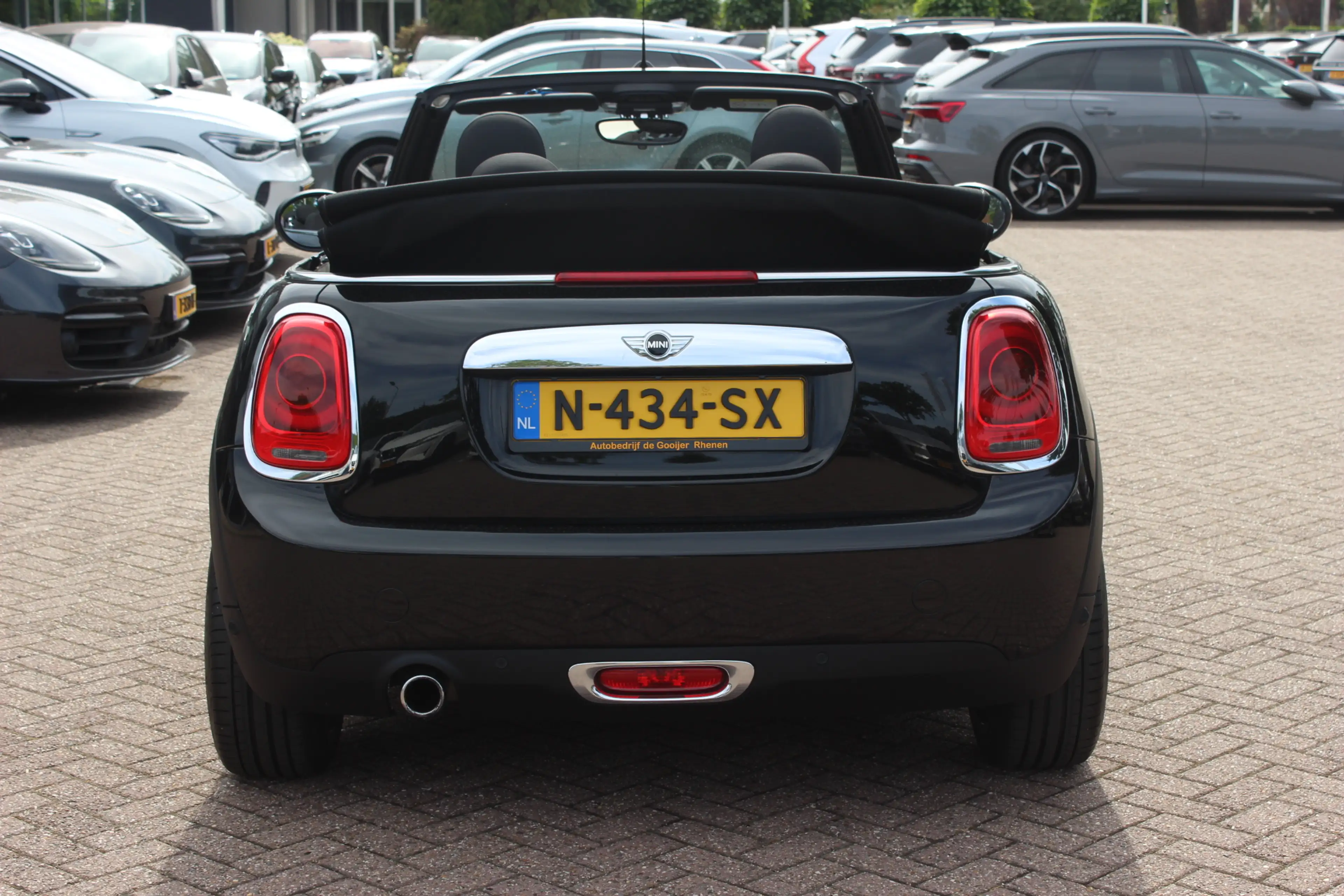MINI Cooper Cabrio 1.5 Pepper Serious Business / Navigatie / Parkeerh — photo 8