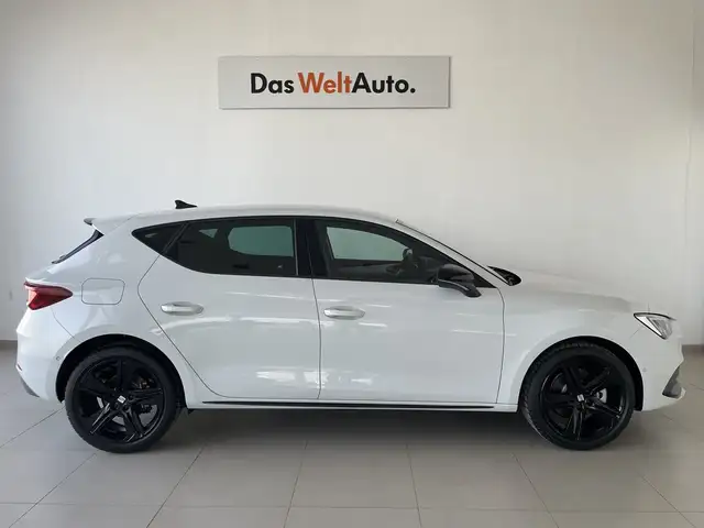 SEAT Leon view 3