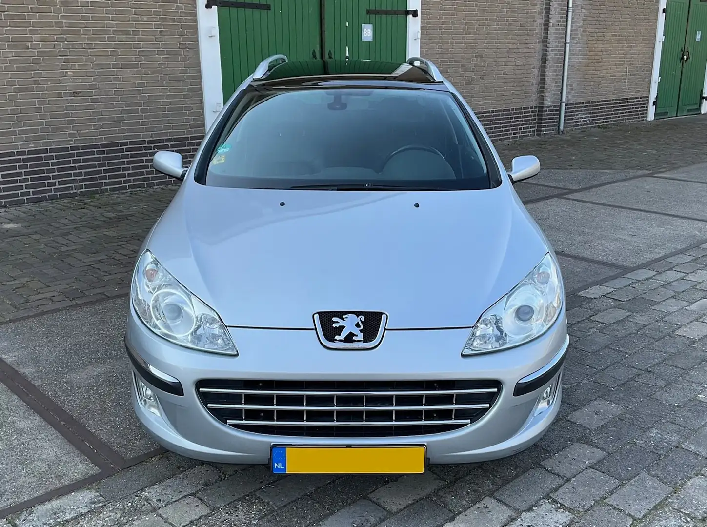 Peugeot 407 SW V6 210 Premium  (Break/ Stationcar) Plateado - 2