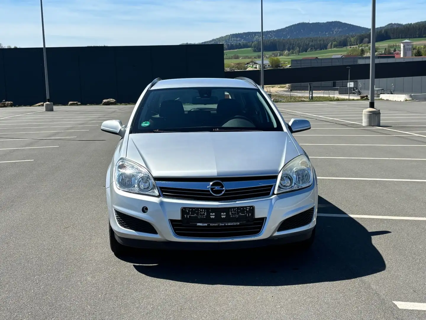 Opel Astra H Caravan Edition TÜV neu Silber - 2