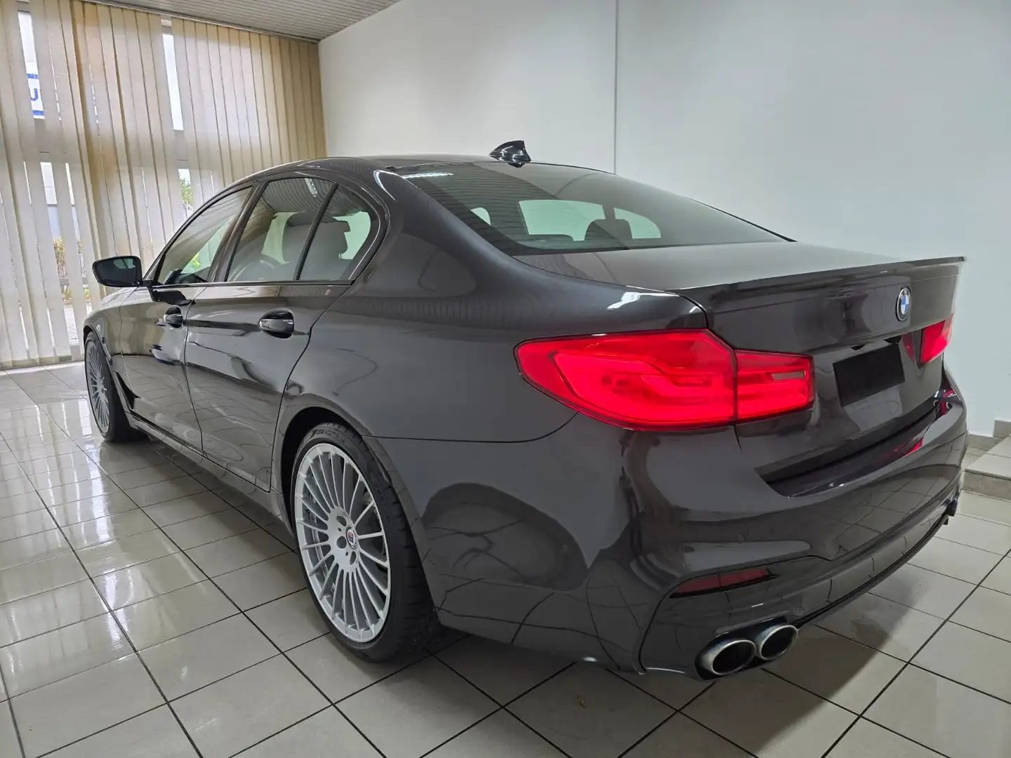 Alpina B5 Limousine 4.4 Bi-Turbo Allrad lückenlos BMW Gris - 2