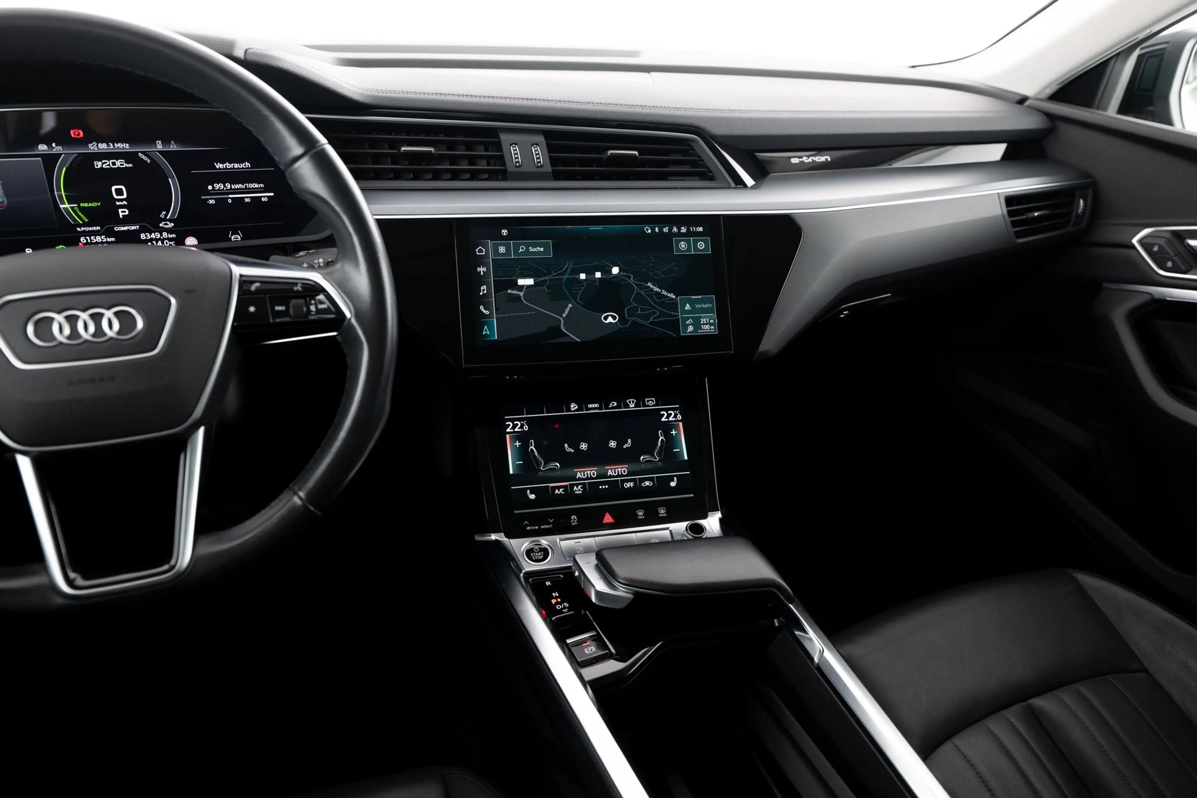Audi e-tron 55 quattro Adv. 20" PANO LEDER TRAUMPREIS ++ — photo 15