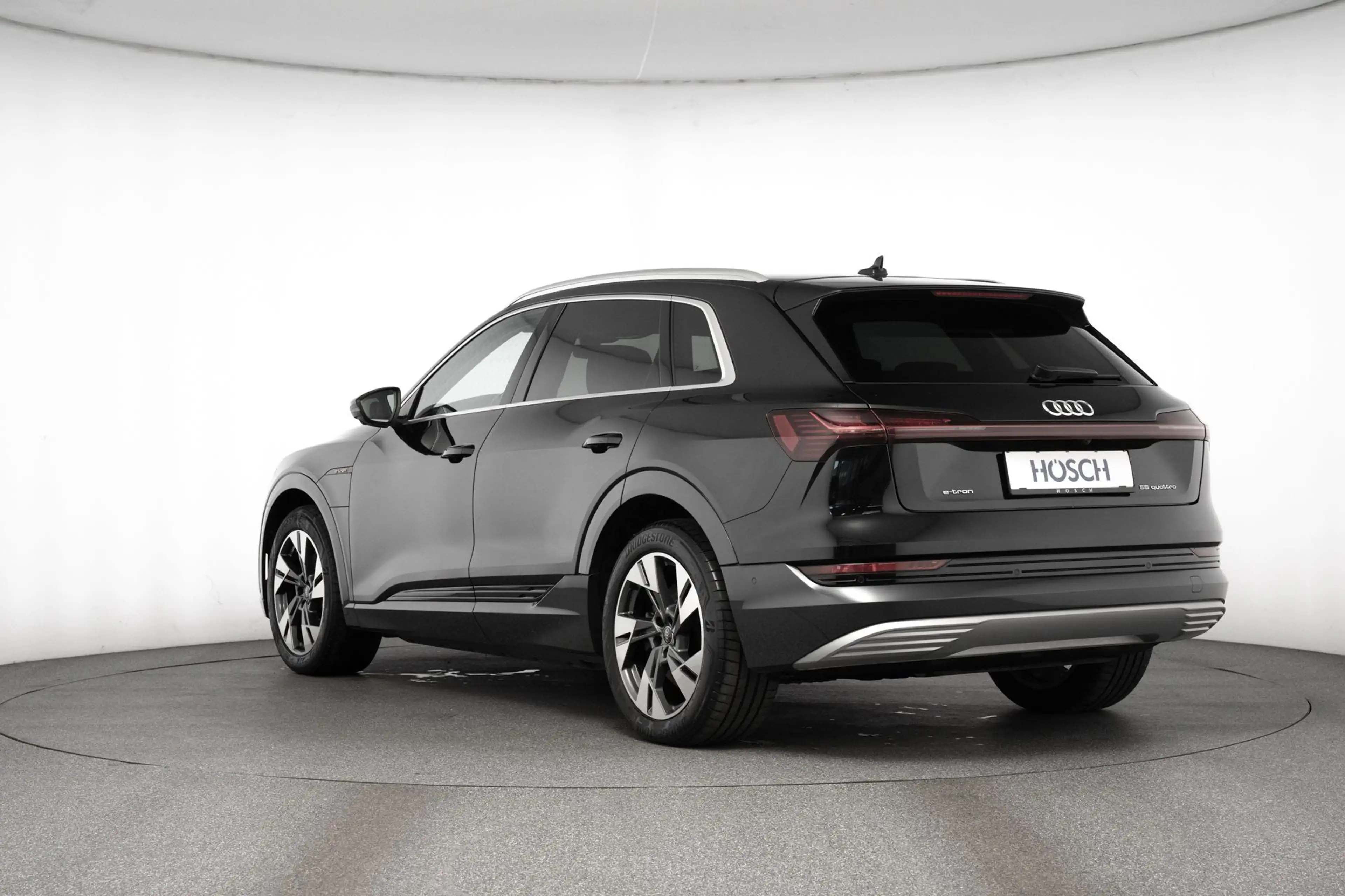 Audi e-tron 55 quattro Adv. 20" PANO LEDER TRAUMPREIS ++ — photo 4