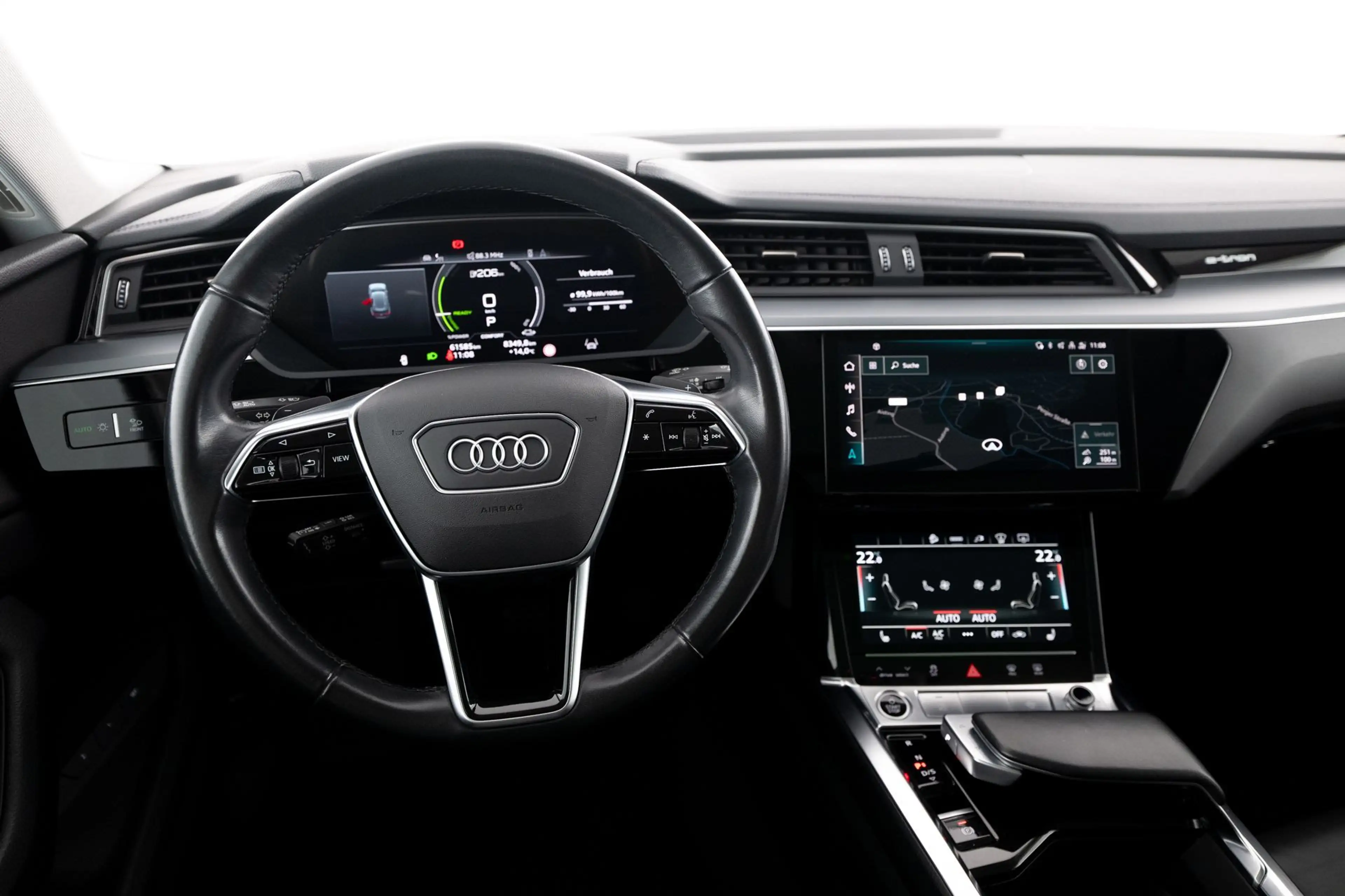 Audi e-tron 55 quattro Adv. 20" PANO LEDER TRAUMPREIS ++ — photo 14
