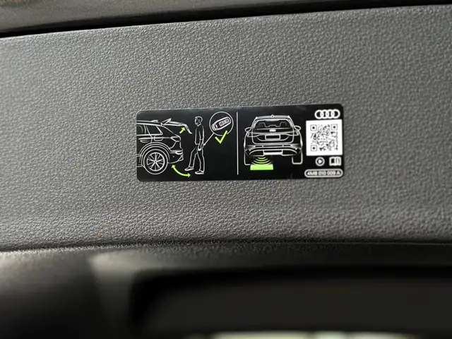 Audi Q8 55 TFSI e quattro *B&O* *23ZOLL* *OPTIKPAKET SCHW Ansicht 27