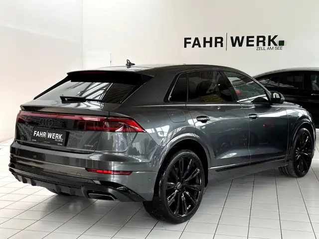 Audi Q8 55 TFSI e quattro *B&O* *23ZOLL* *OPTIKPAKET SCHW Ansicht 2