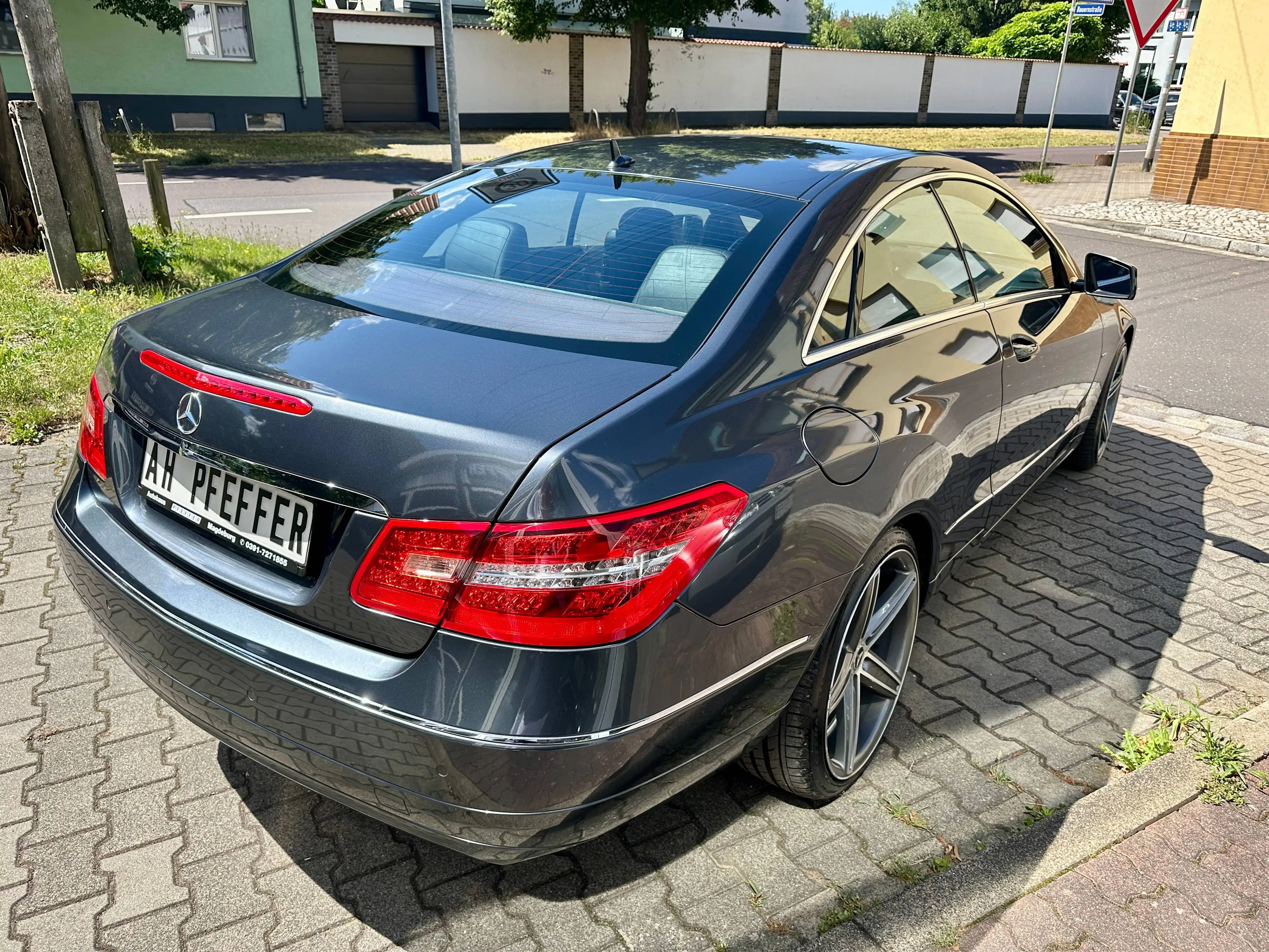 Mercedes-Benz E 250 E 250 CGI BlueEfficiency *8-Fach*SHZ* — photo 5