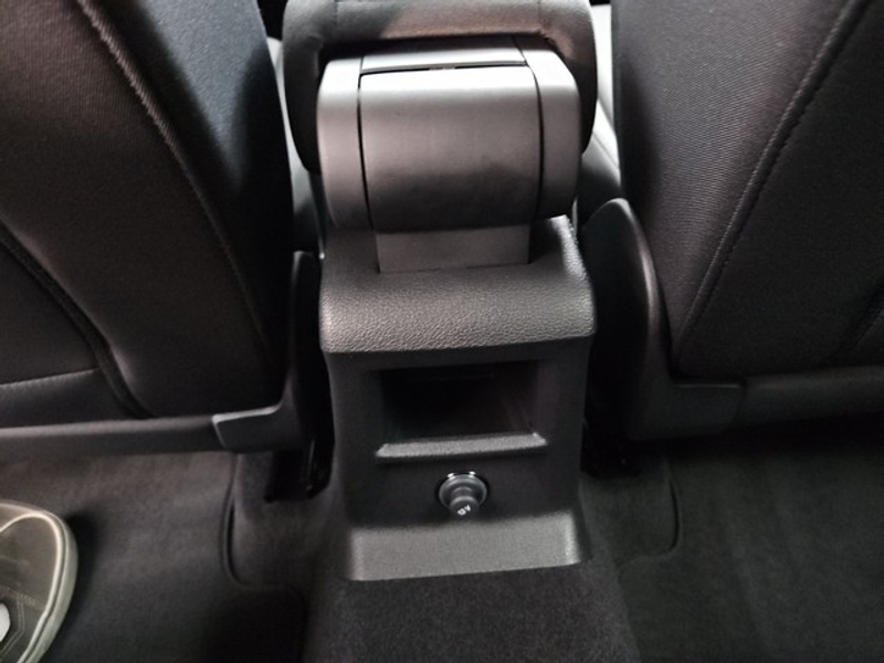 Audi Q2 S line AHK Stronic LED Assistenzpaket Navi Sitzh — photo 11