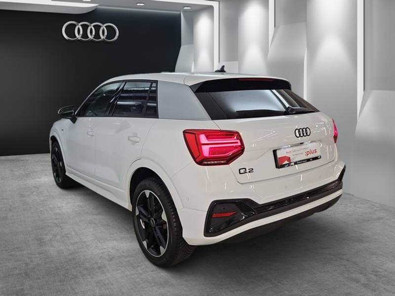 Audi Q2 S line AHK Stronic LED Assistenzpaket Navi Sitzh — photo 10